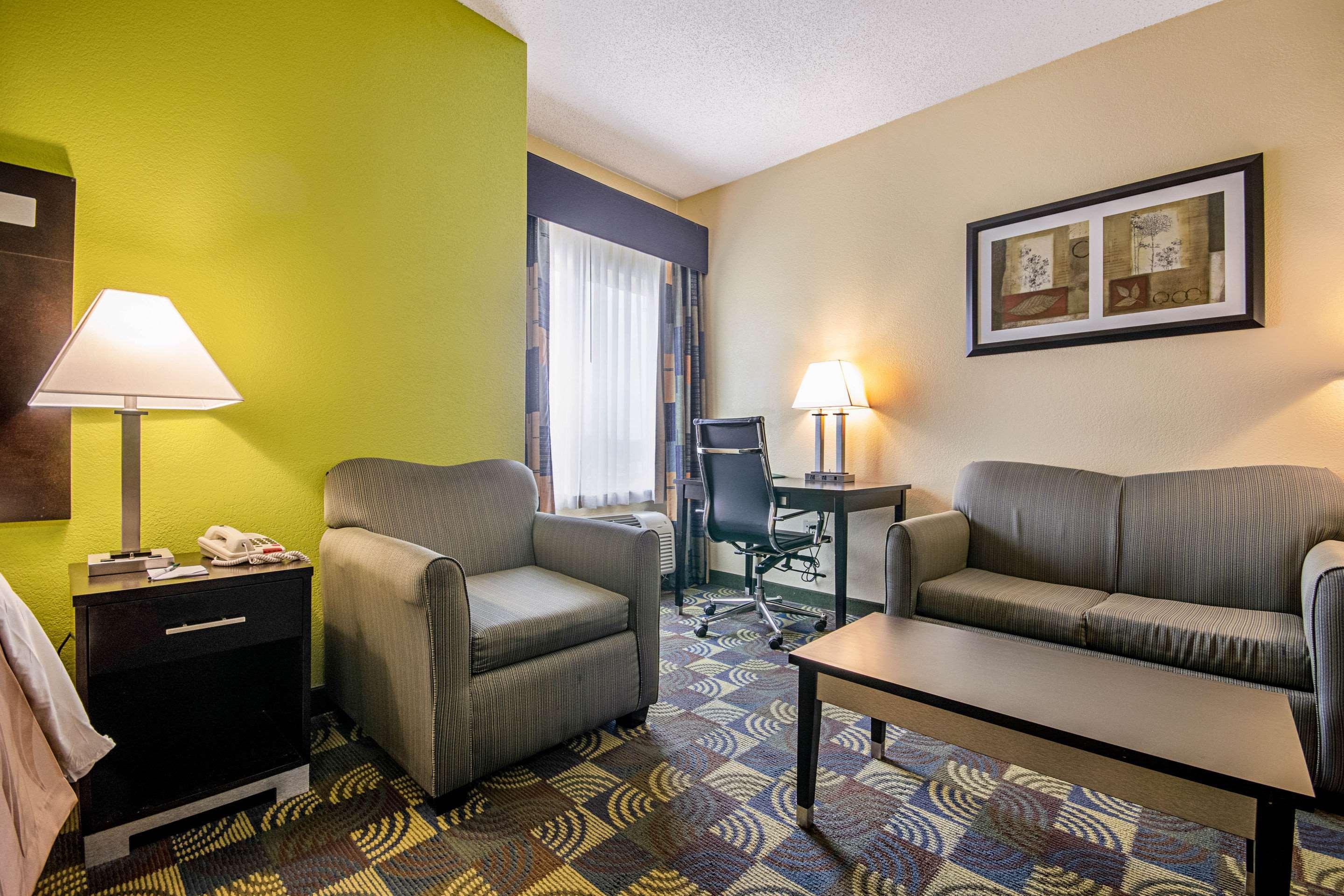 Quality Inn & Suites Glenmont - Albany South Extérieur photo