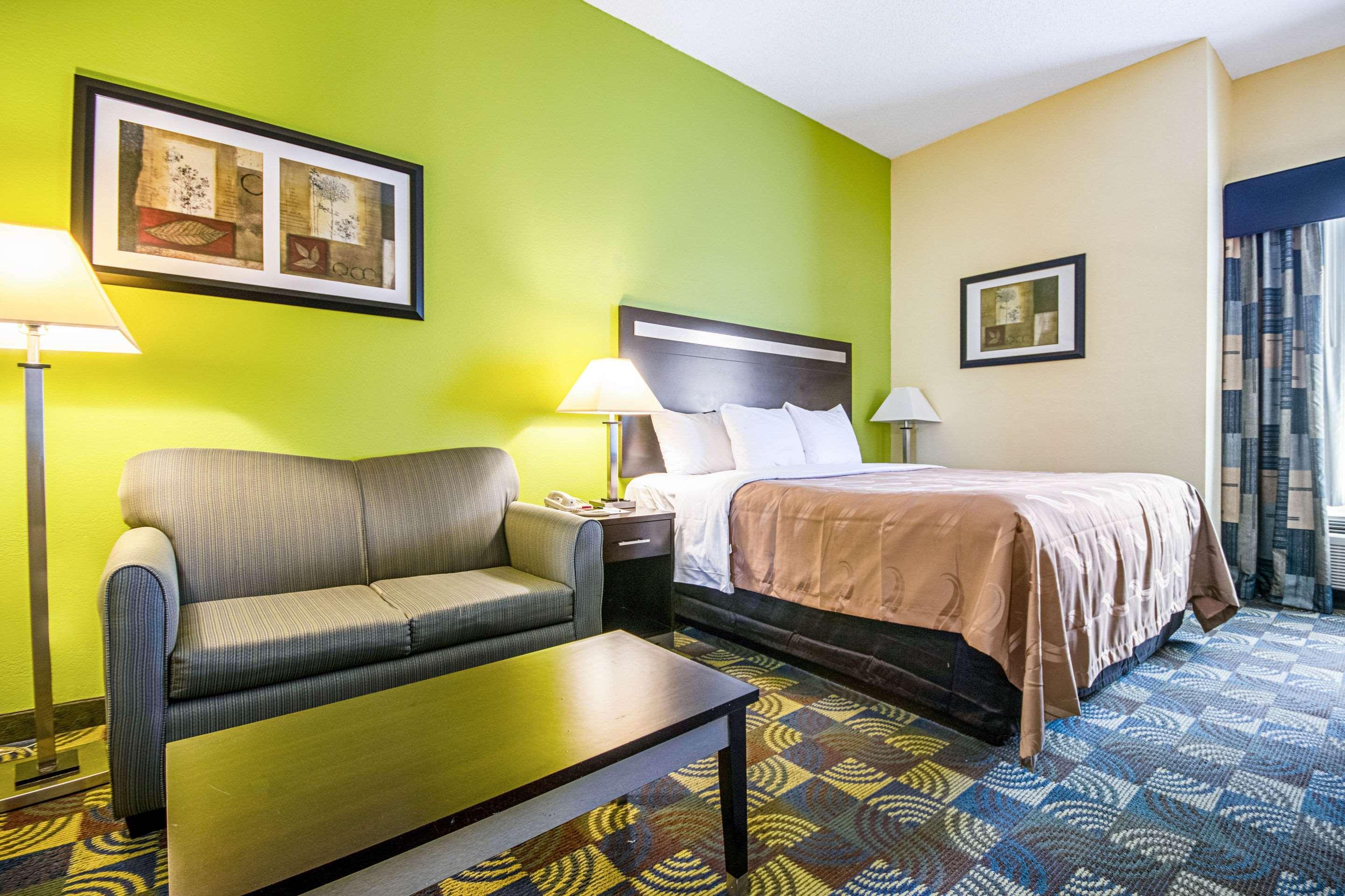 Quality Inn & Suites Glenmont - Albany South Extérieur photo