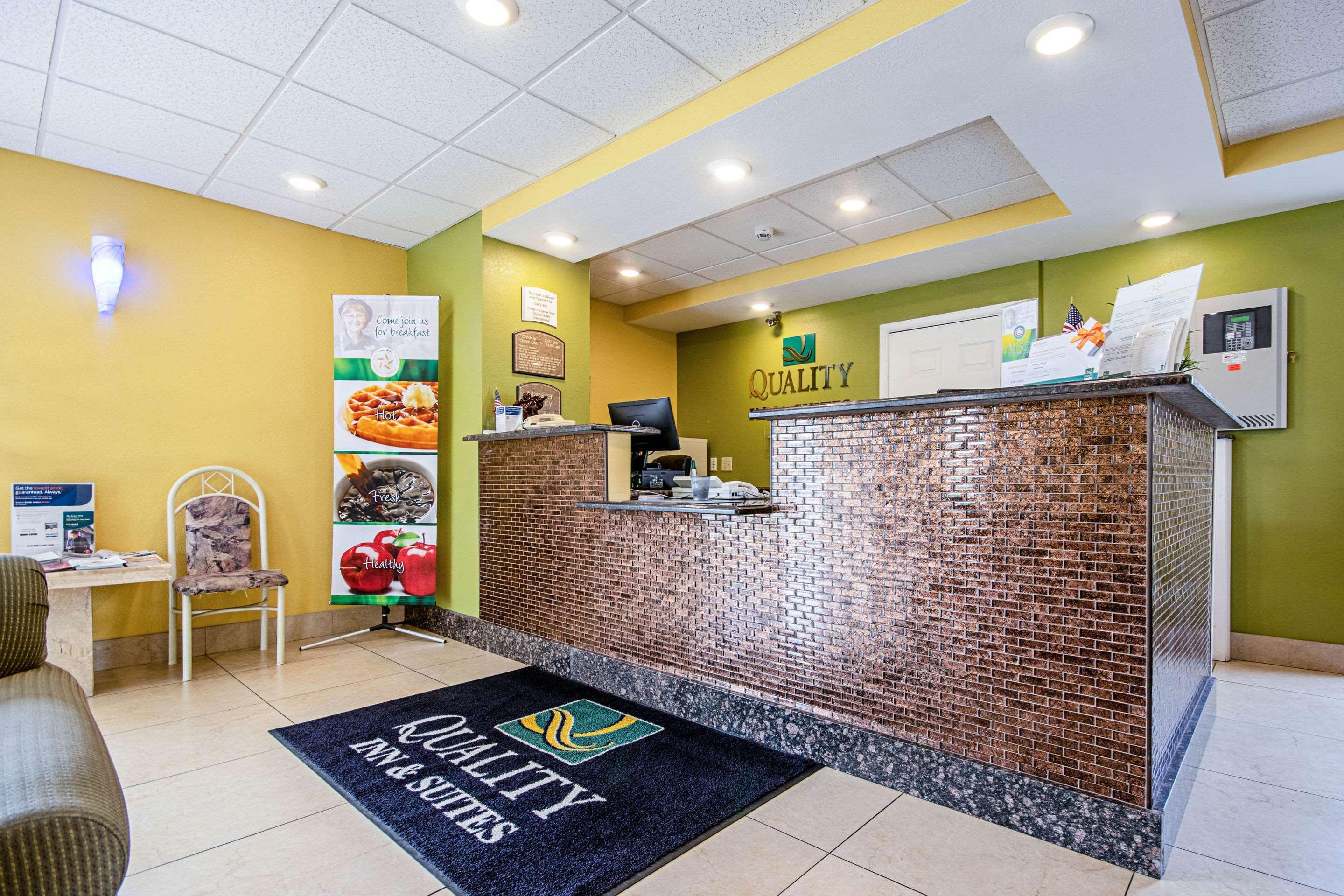 Quality Inn & Suites Glenmont - Albany South Extérieur photo