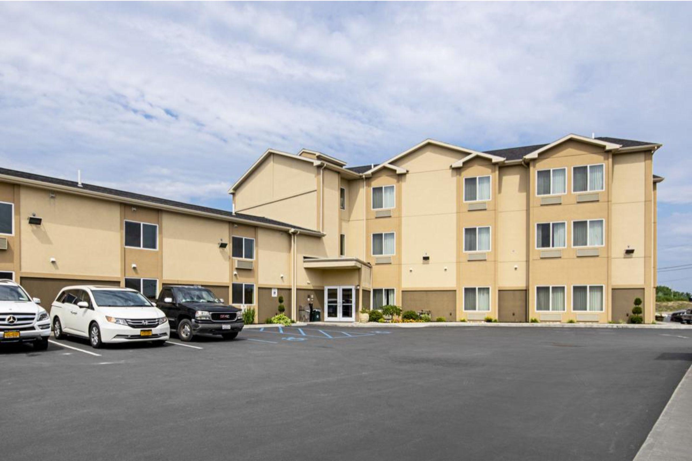 Quality Inn & Suites Glenmont - Albany South Extérieur photo