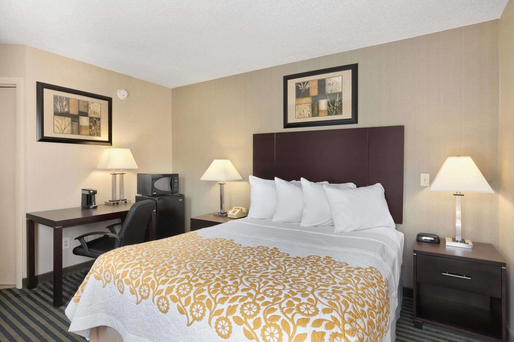 Quality Inn & Suites Glenmont - Albany South Extérieur photo