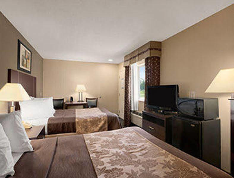 Quality Inn & Suites Glenmont - Albany South Extérieur photo