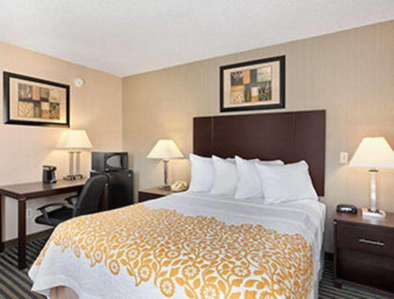 Quality Inn & Suites Glenmont - Albany South Extérieur photo